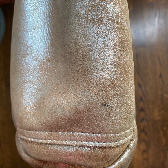 Elegant Gold and Silver Tote Bag - Picture 6 of 9